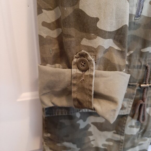 Arizona Jeans Camouflage Utility Jacket; Women's XL; Long or short sleeve; EUC - Picture 4 of 5
